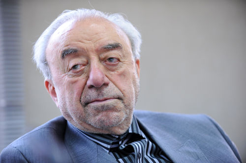عسگراولادی: روند افزایش قیمتی و گرانی کالا در سال 95 ادامه دارد