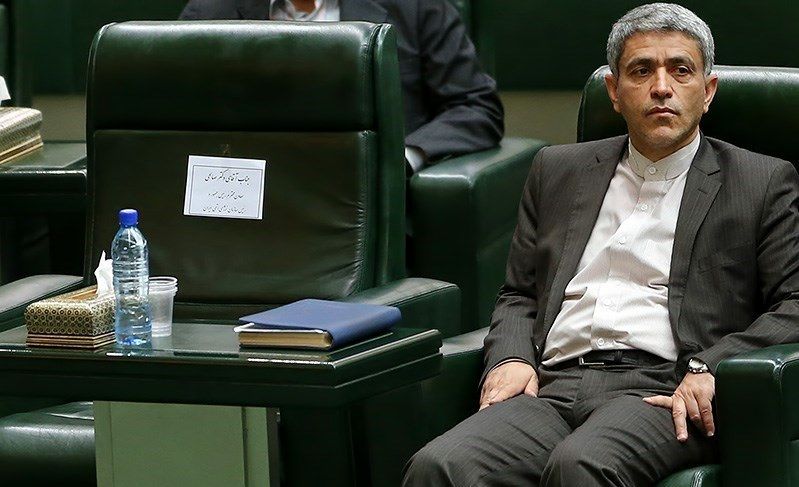 وزیر اقتصاد: دلیل گرانی دلار را از سیف بپرسید، اما دلار 3500 تومانی نگران کننده نیست