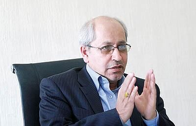 مشاور اقتصادی روحانی: فکر نکنیم با رفع  تحریم‌ها ، کشوری مثل کره جنوبی خواهیم شد