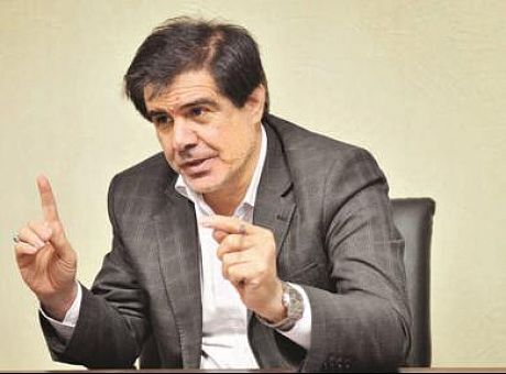 دینی: تاکید روحانی روی تورم تک رقمی تحت تاثیر یک تیم اقتصادی دیگر در درون دولت است