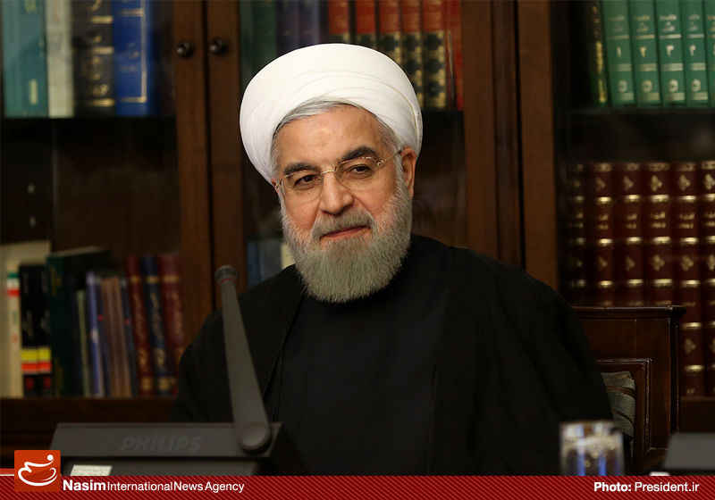 روحانی: دانشگاهها متناسب با ظرفیتهای اشتغال، دانشجو جذب کنند