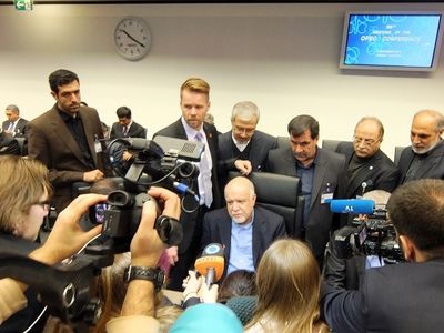 نفت ایران 35 دلار شد؛ توان دیپلماسی زنگنه "ته" کشید!
