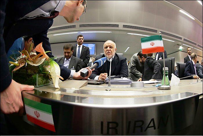 پشت‌پرده اظهارات نسنجیده زنگنه و معاونش برای کاهش قیمت نفت چیست؟