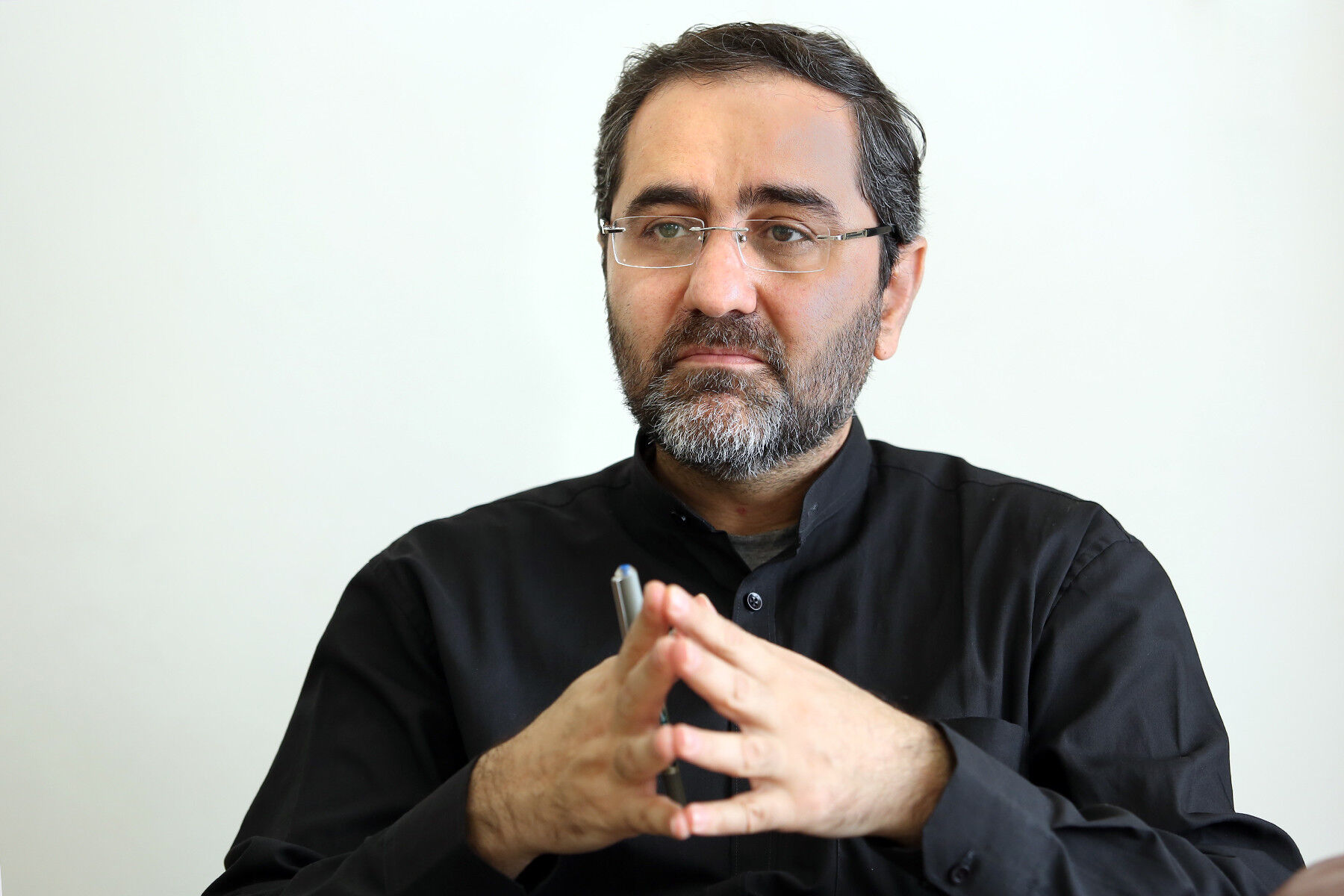 پیغامی: غنی نژاد سالهاست بر علیه اقتصاد اسلامی صحبت می کند