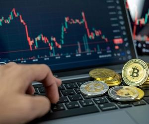 قیمت ارز‌های دیجیتال امروز یکشنبه ۳۰ آذر ۱۴۰۴ / بیت‌کوین و اتریوم با رشد جزئی
