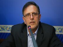 اولویت اول بانک مرکزی باید کاهش تورم باشد