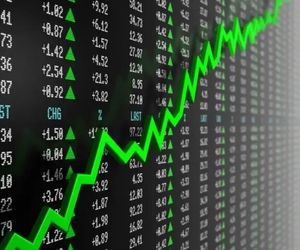 بازار سهام سبزپوش شد؛ ورود پول حقیقی پس از رکود معاملاتی