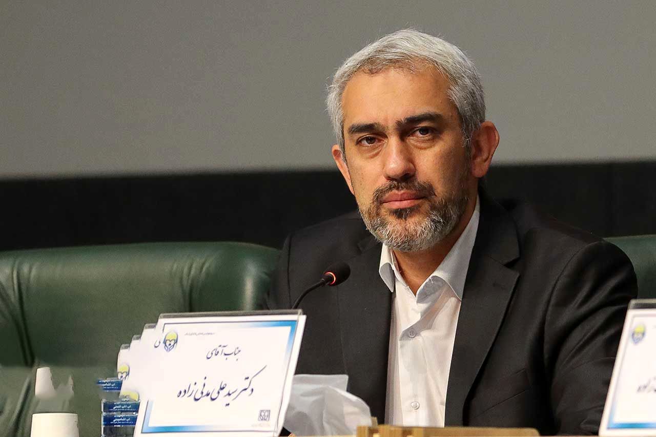 وزیر اقتصاد: رسوب کالا، بار مالی مضاعفی بر دوش فعالان اقتصادی است
