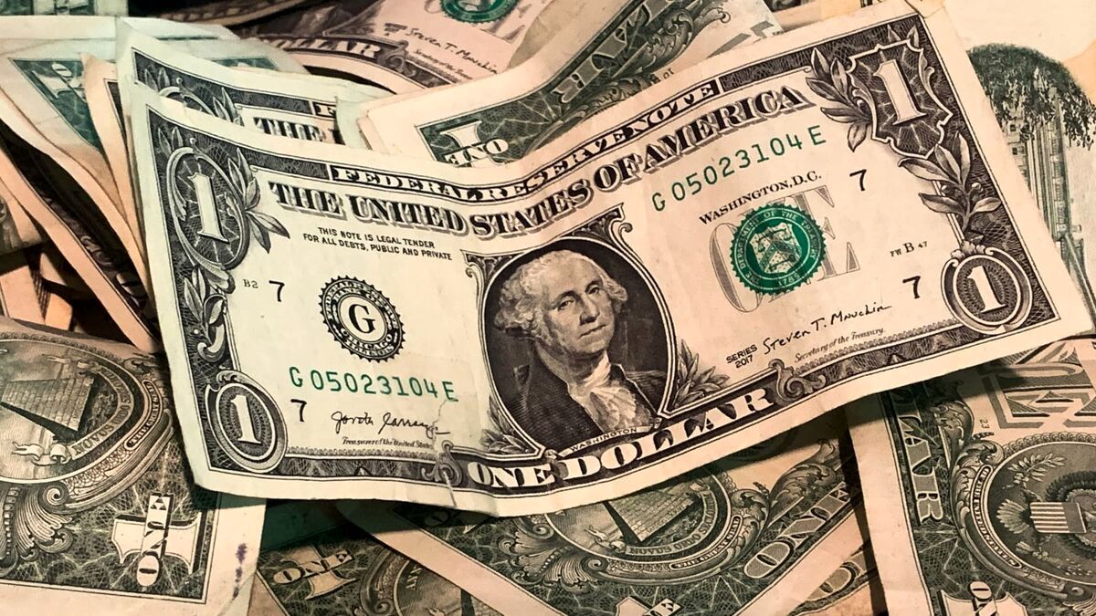 قیمت دلار امروز دوشنبه 21 اردیبهشت 1405
