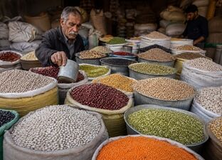 ختلاف عمیق قیمت حبوبات بسته‌بندی و فله / کدام اقلام گران‌ترند؟