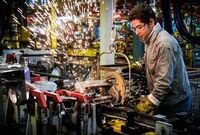 تصویب دستمزد کارگران در یک جلسه اضطراری؟/ جنگ جلسات شورای عالی کار را عقب انداخت
