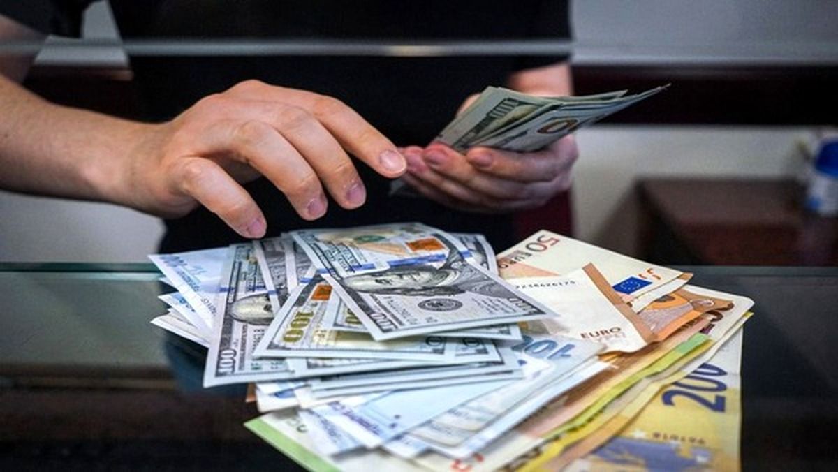 دولت به تکنرخی کردن ارز مکلف شد