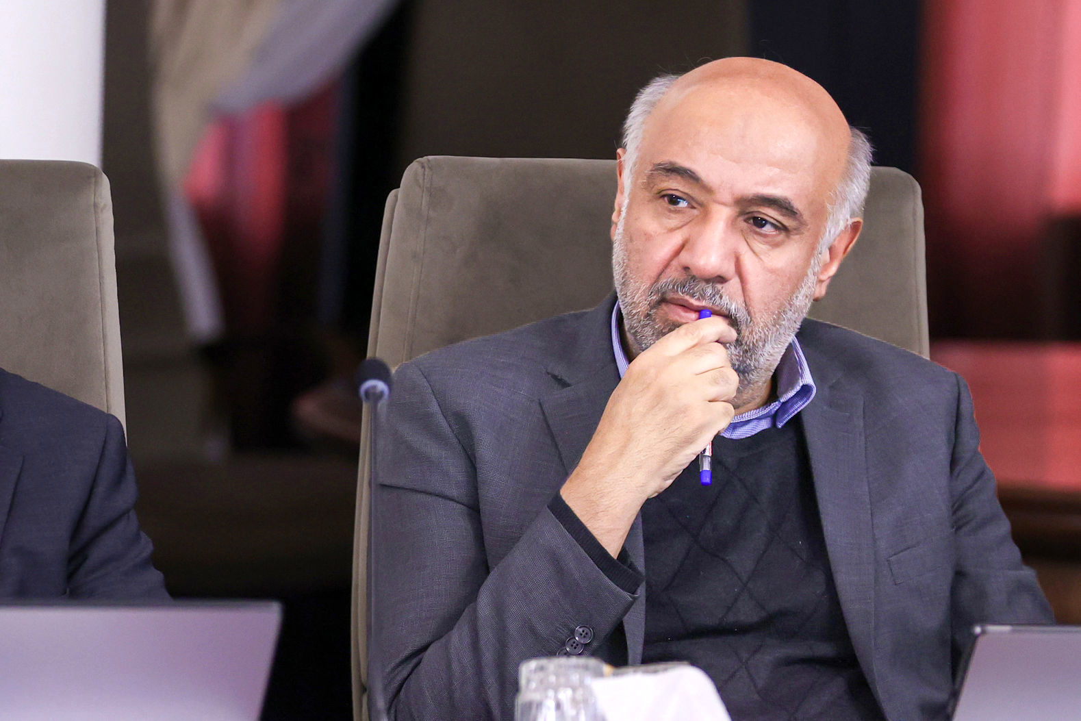 میدری: درآمد ۳۰ میلیونی با خانه در تهران یعنی نیاز به یارانه ندارید