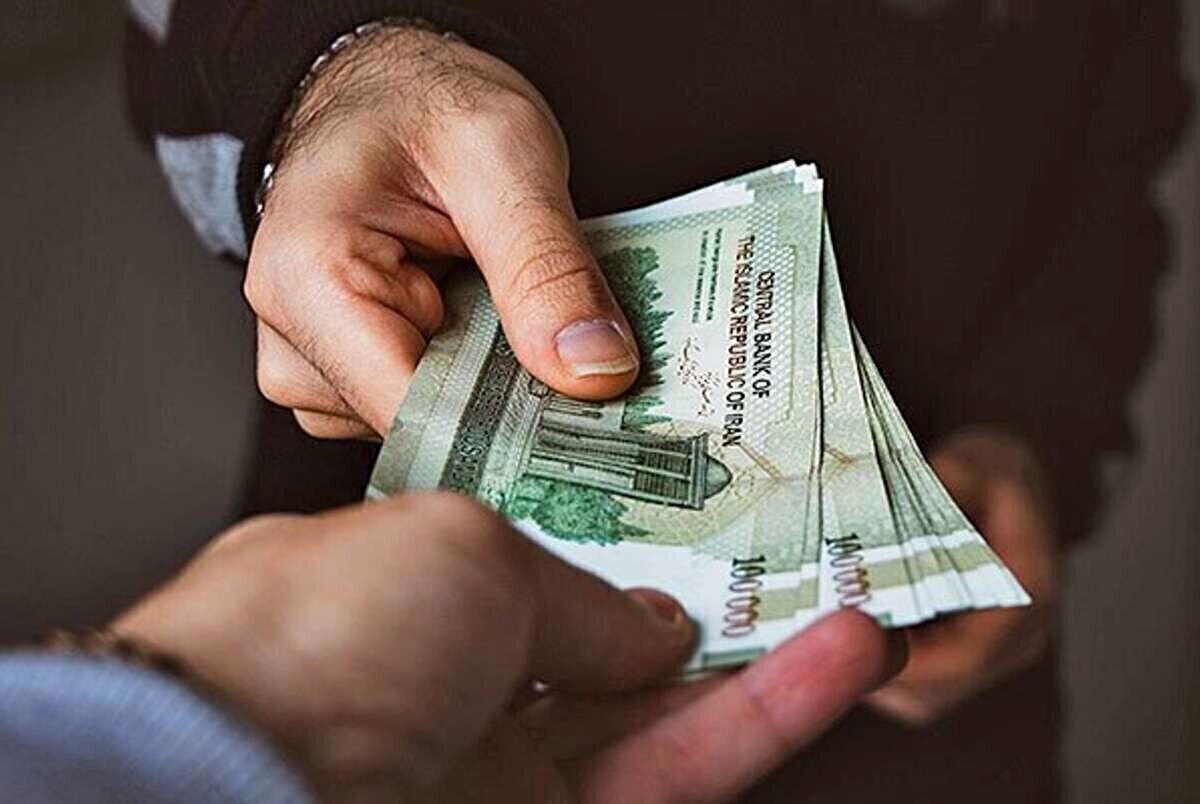 فوری / حقوق کارمندان افزایش پیدا کرد
