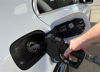 بنزین در تعلیق؛ از تکذیب‌های دولت تا تشکیل سازمان جدید انرژی