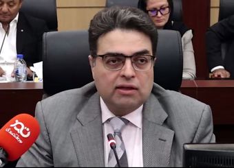 تاجران عراقی و افغانستانی با کارت بازرگانی یک بار مصرف، با تاجر ایرانی رقابت می‌کنند