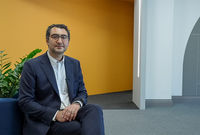 بنگاه‌ها در کف هرم مازلو گیر کرده‌اند