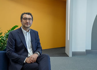 بنگاه‌ها در کف هرم مازلو گیر کرده‌اند