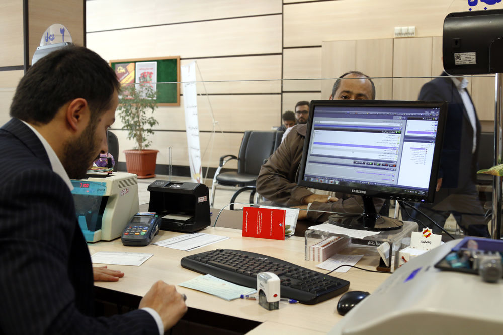 توزیع تسهیلات قرض‌الحسنه اشتغال‌زایی به بانک‌های عامل ابلاغ شد
