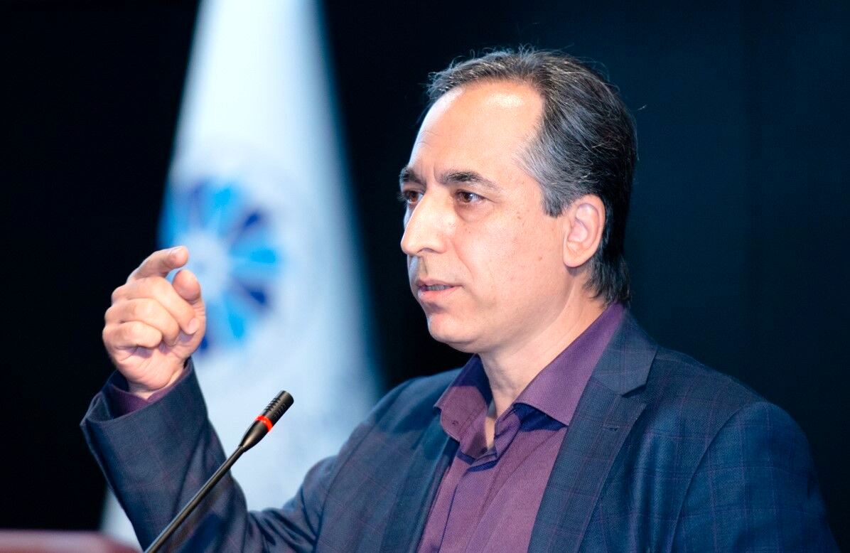 قیمت هر شانه تخم مرغ به ۲۵۰ هزارتومان رسید/کمبودی در عرضه تخم مرغ نداریم
