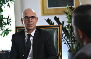 بخشنامه‌های خلق‌الساعه، دیوار بتنی مقابل تولید و تجارت ساخته‌اند