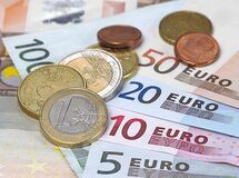 قیمت یورو، امروز ۱۳ مرداد ۱۴۰۴