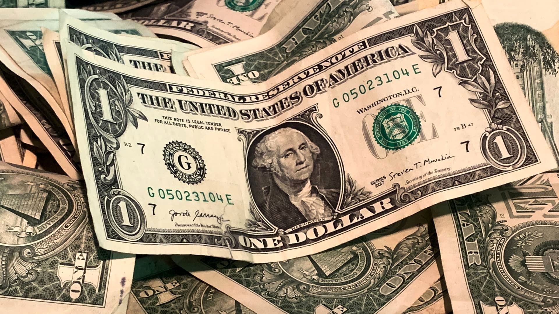 قیمت دلار،یورو و سایر ارزها ۲۶ مهر ۱۴۰۴۰/ دلار بیش از ۳ هزار تومان ریخت
