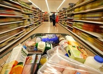 خانوارها خواستار افزایش کالابرگ شدند / مبلغ کالابرگ برای خرید کالاهای اساسی ناکافی است
