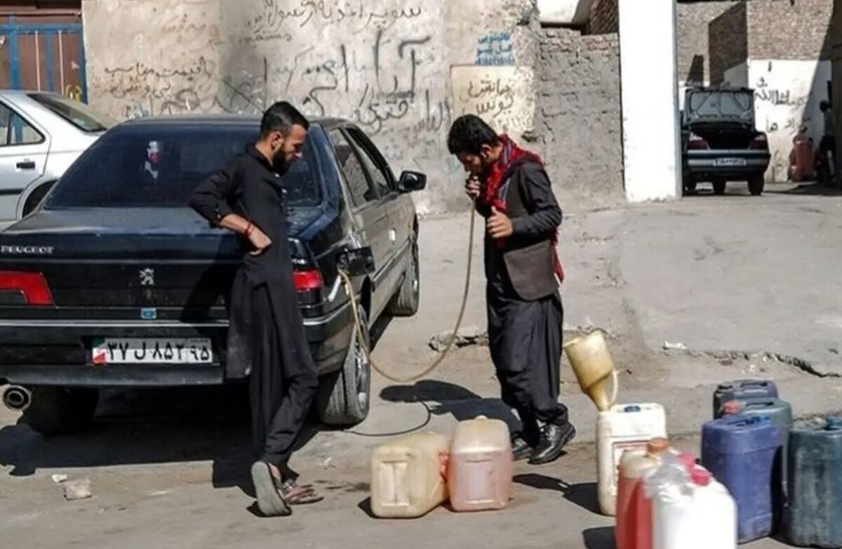 یک دبه ۲۰ لیتری بنزین ۶۰۰ هزار تومان شد
