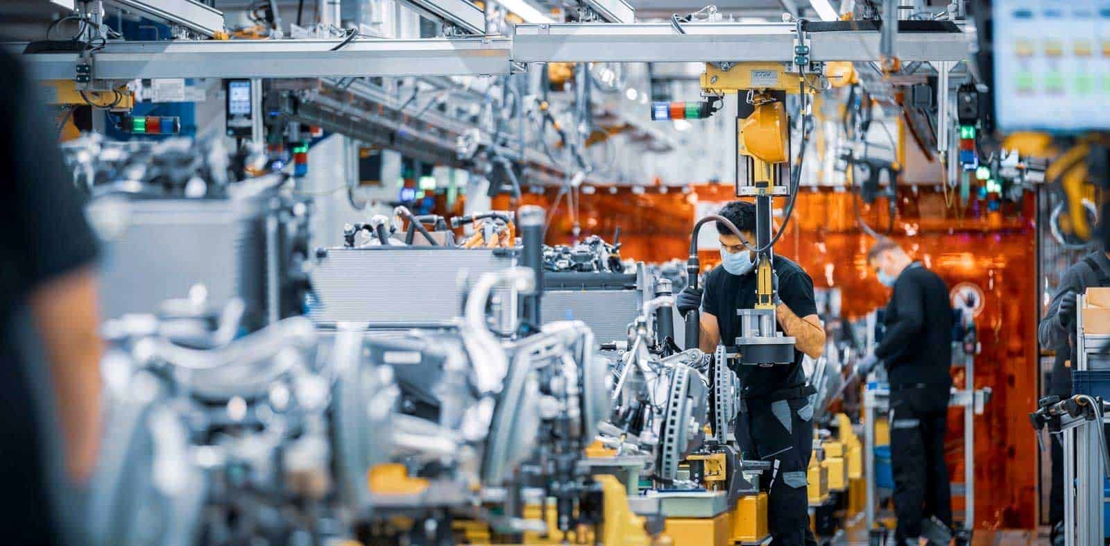 اجرای ناقص بسته حمایتی صنایع؛ تنها ۲۰ درصد مفاد عملیاتی شد