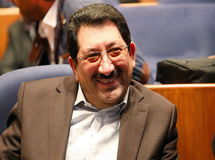 هشدار اتابک به مونتاژکاران؛ در صورت گرانی، تعرفه‌ها اصلاح می‌شوند
