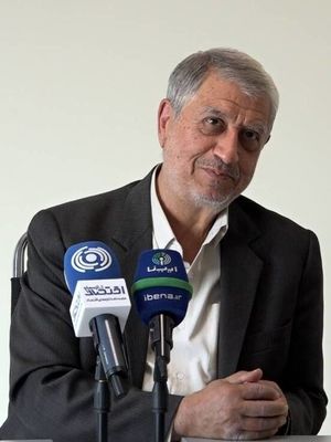 مناطق آزاد آن‌قدر مفید بوده که تهران و قم هم تقاضای تاسیس این مناطق را دارند!