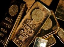 طلا عقب‌نشینی کرد، آخرین قیمت طلا