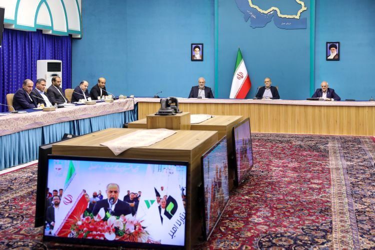 قول پزشکیان به تولید‌کنندگان برق؛ خداحافظی با خاموشی‌ها در سال آینده؟

