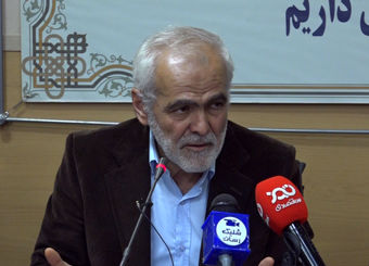 بسیاری از مسئولین از خدا و پیغمبر نمی‌ترسند و فقط با رسانه می‌توان آن‌ها را مجبور به انجام کاری کرد